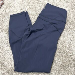 Lululemon In Movement. size 6